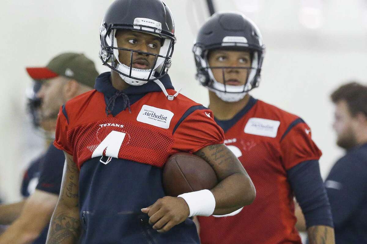 Houston Texans quarterback Deshaun Watson (4) stands with the ball while running through drills at the Texans Practice Facility Wednesday, May 30, 2018 in Houston. (Michael Ciaglo / Houston Chronicle)