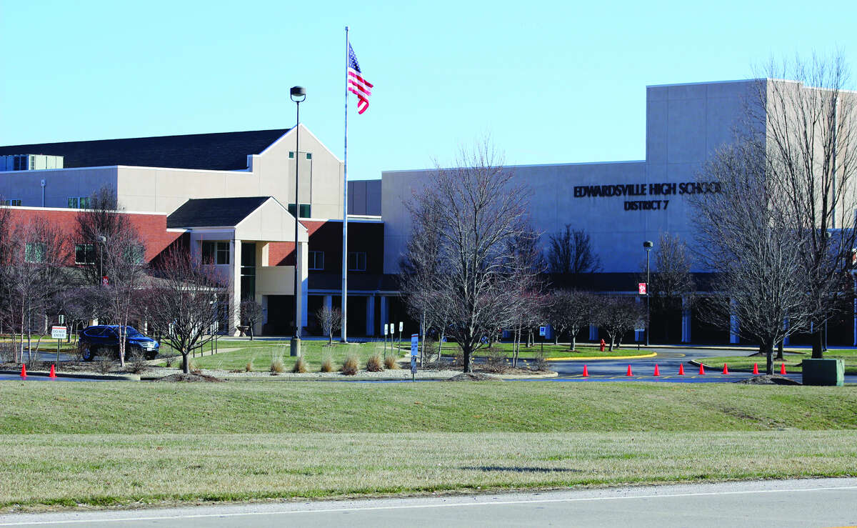 Edwardsville announces honor roll