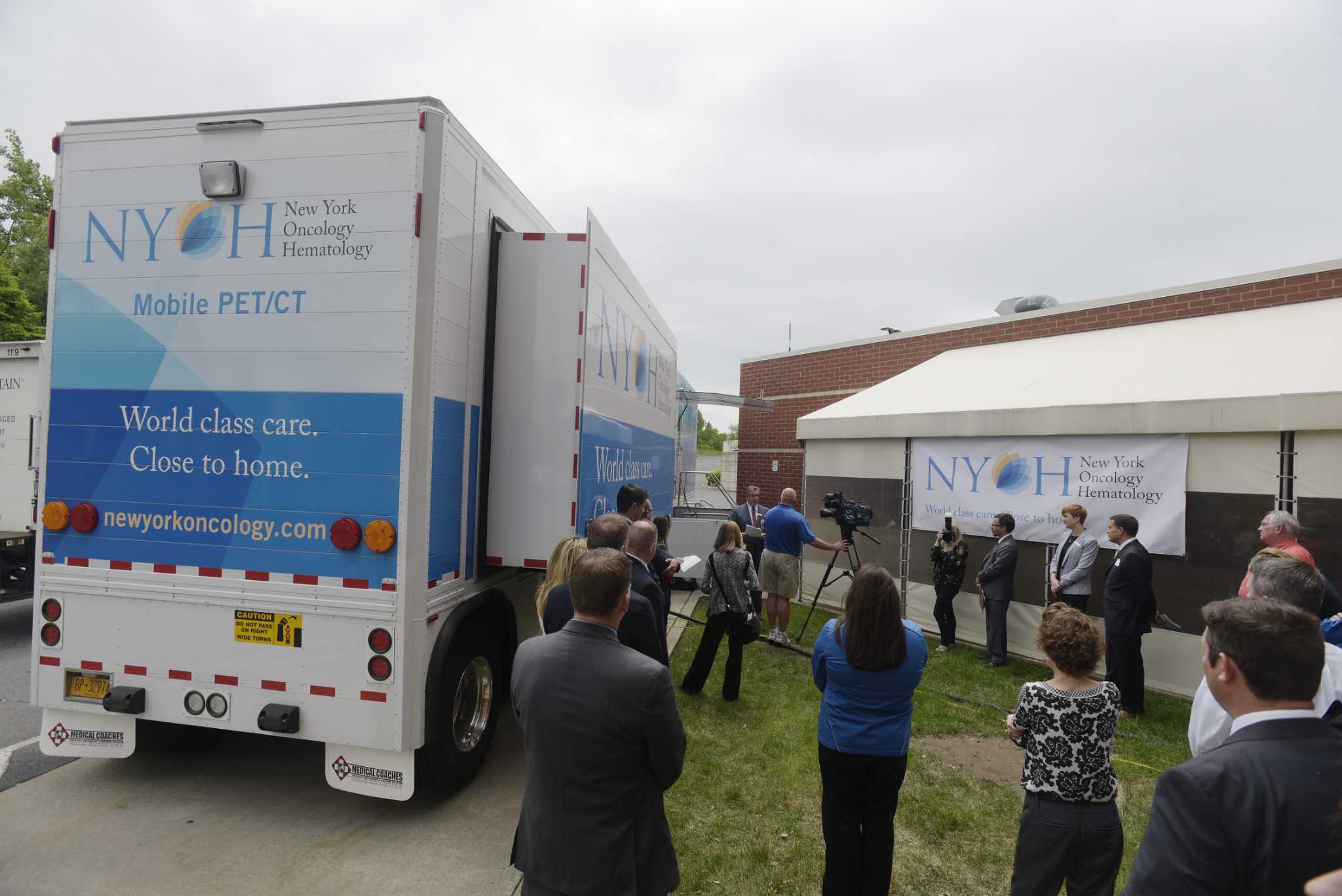 Photos: Mobile PET/CT truck