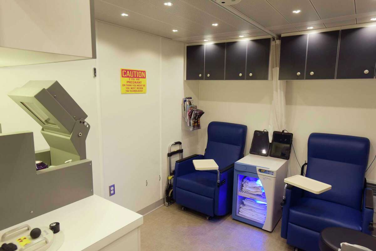 Photos: Mobile PET/CT truck