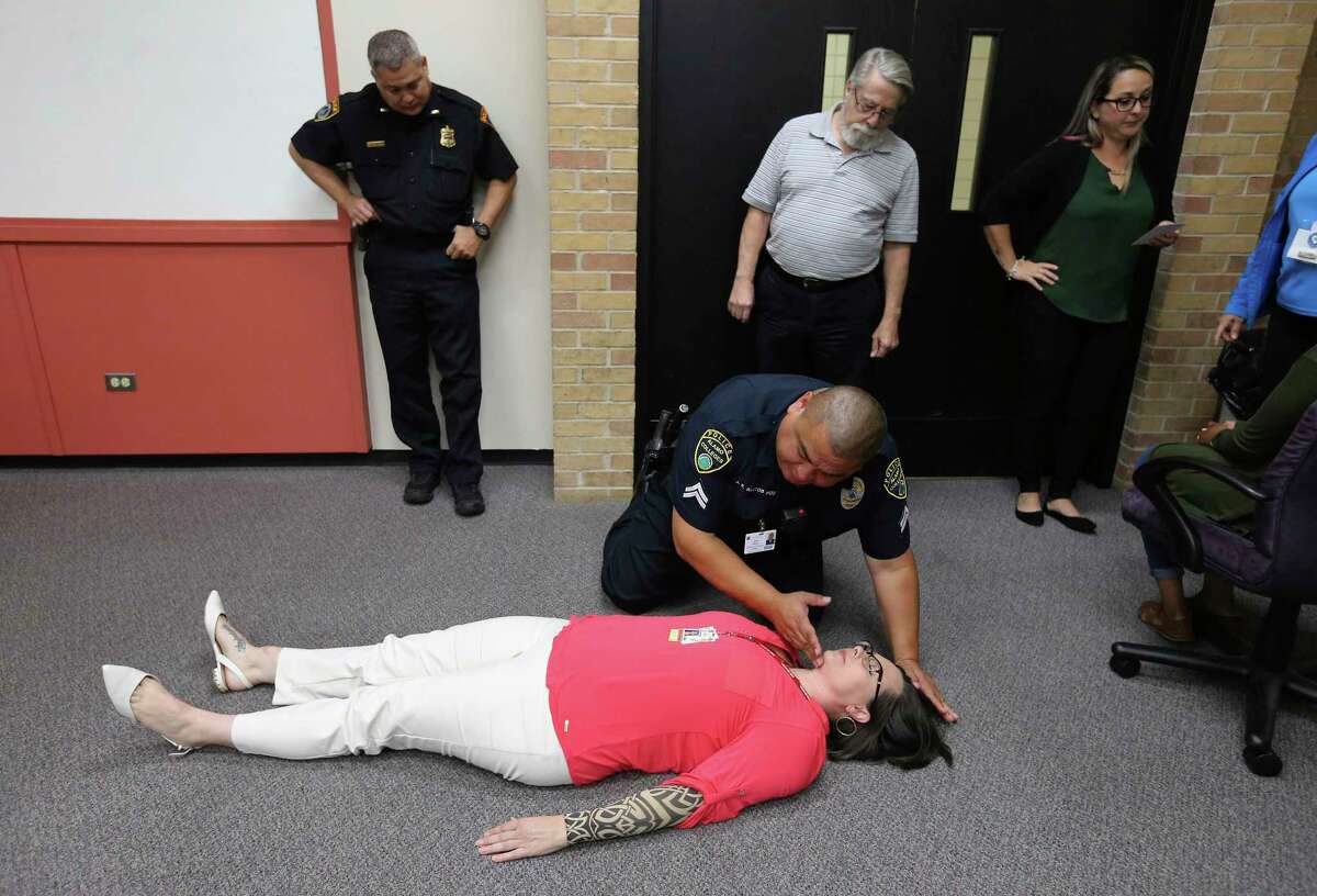 In this class, first responders and law enforcement officers in Bexar County learn how to identify people experiencing an opioid overdose and how to reverse it by using naloxone.
