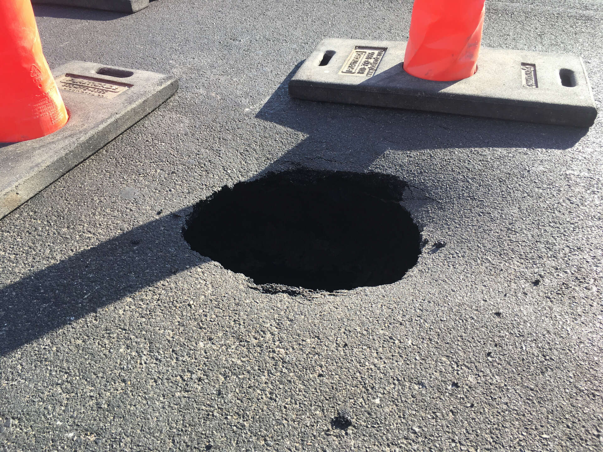 Sinkhole develops on Midkiff Road