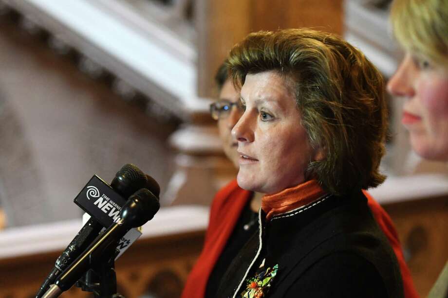 Syracuse Mayor Stephanie Miner, center, speaks during a press conference where Susan Lerner, executive director of Common Cause New York, left, and Zephyr Teachout, right, pitched an ethics reform blueprint plan on Tuesday, Jan. 17, 2017, at the Capitol in Albany, N.Y. (Will Waldron/Times Union) Photo: Will Waldron / 20039461A