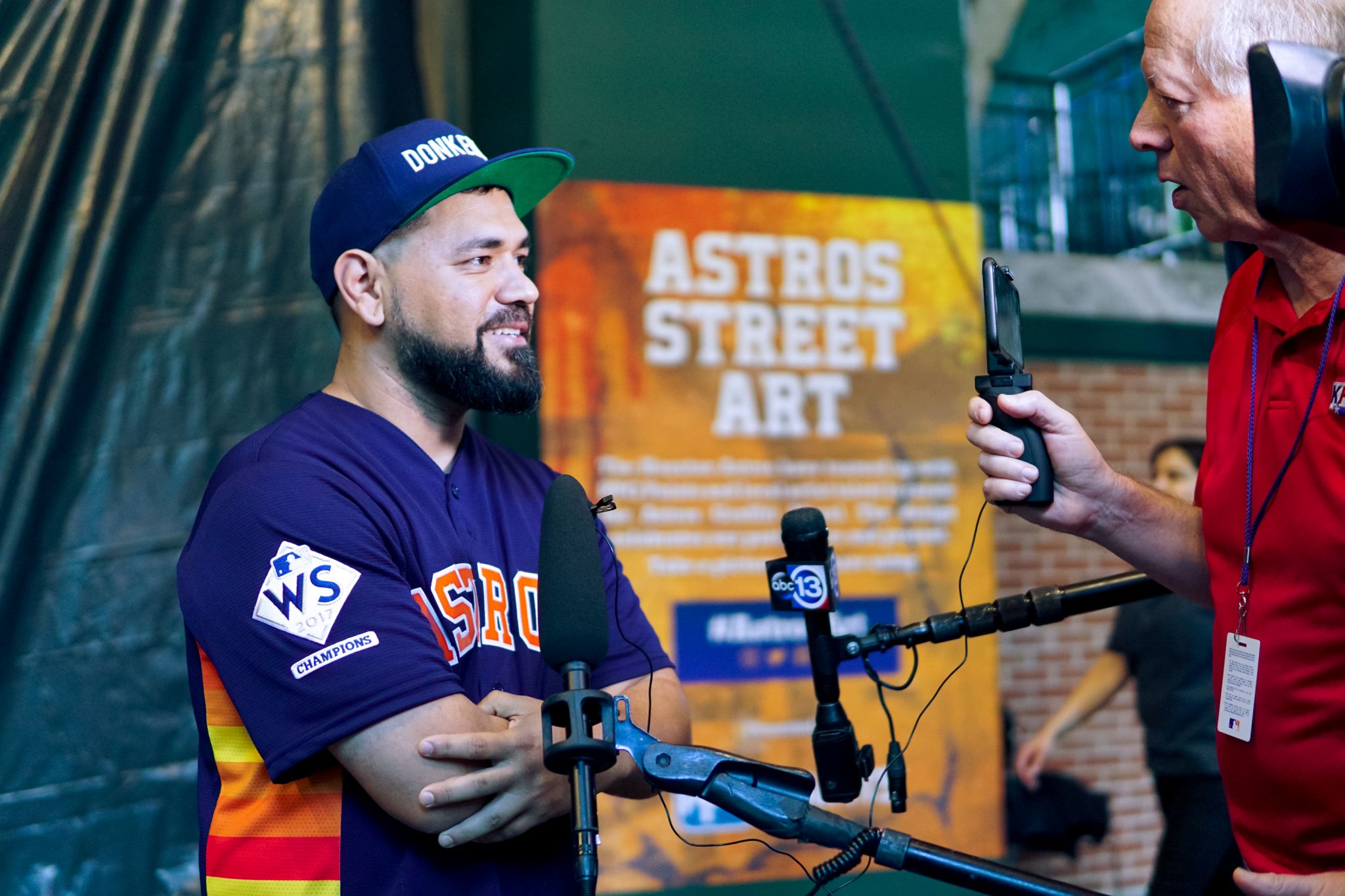 Astros unveil new astronaut sculpture at Minute Maid Park in Houston