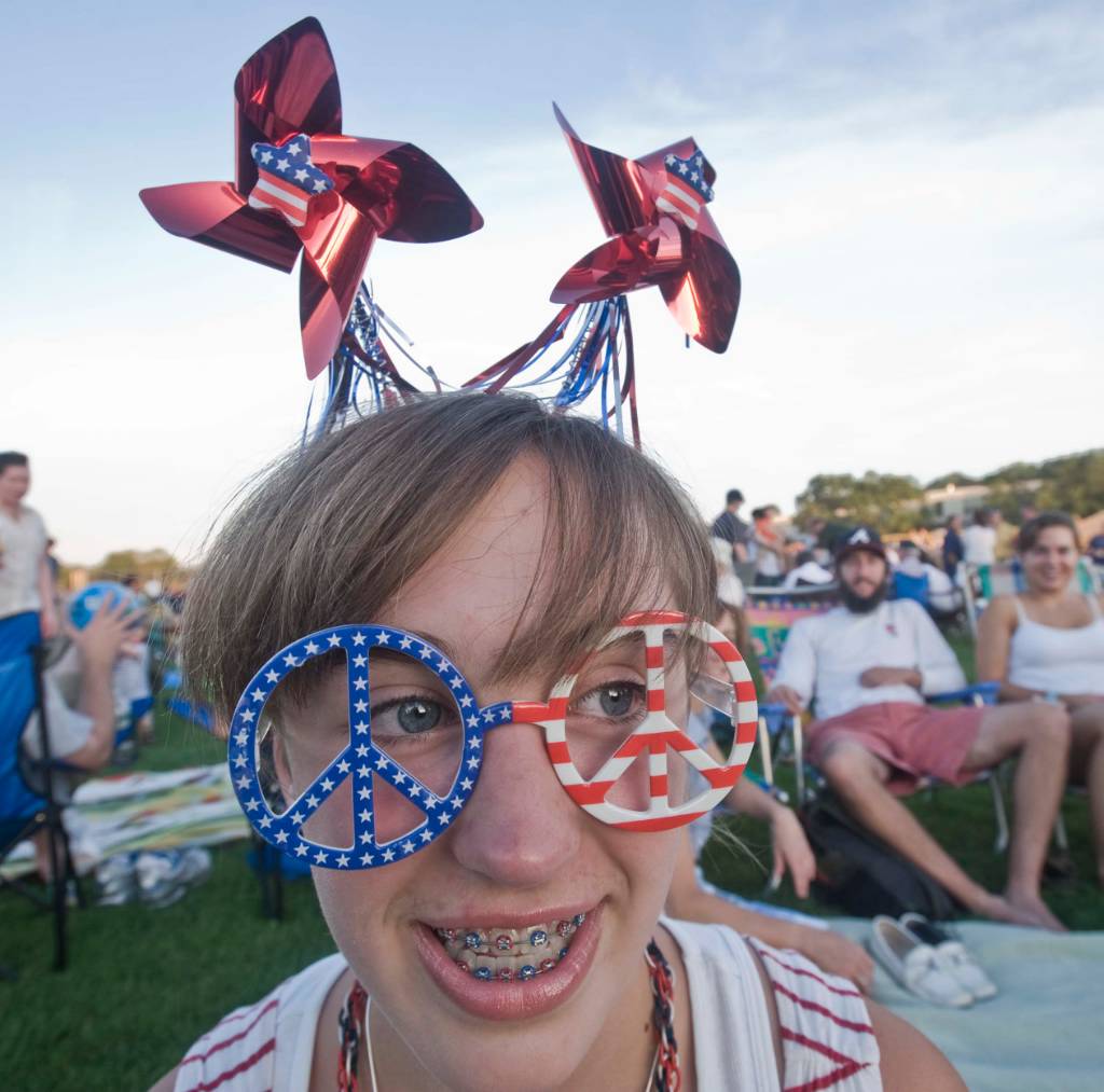 Fourth of July Fireworks dazzle in Ridgefield