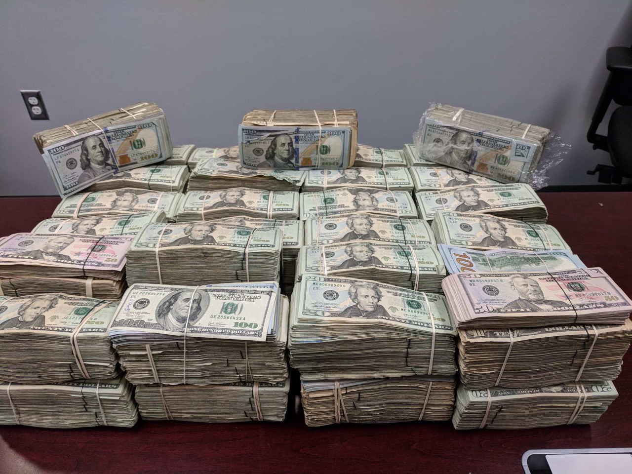 jcso-half-a-million-dollars-cash-en-route-to-mexico