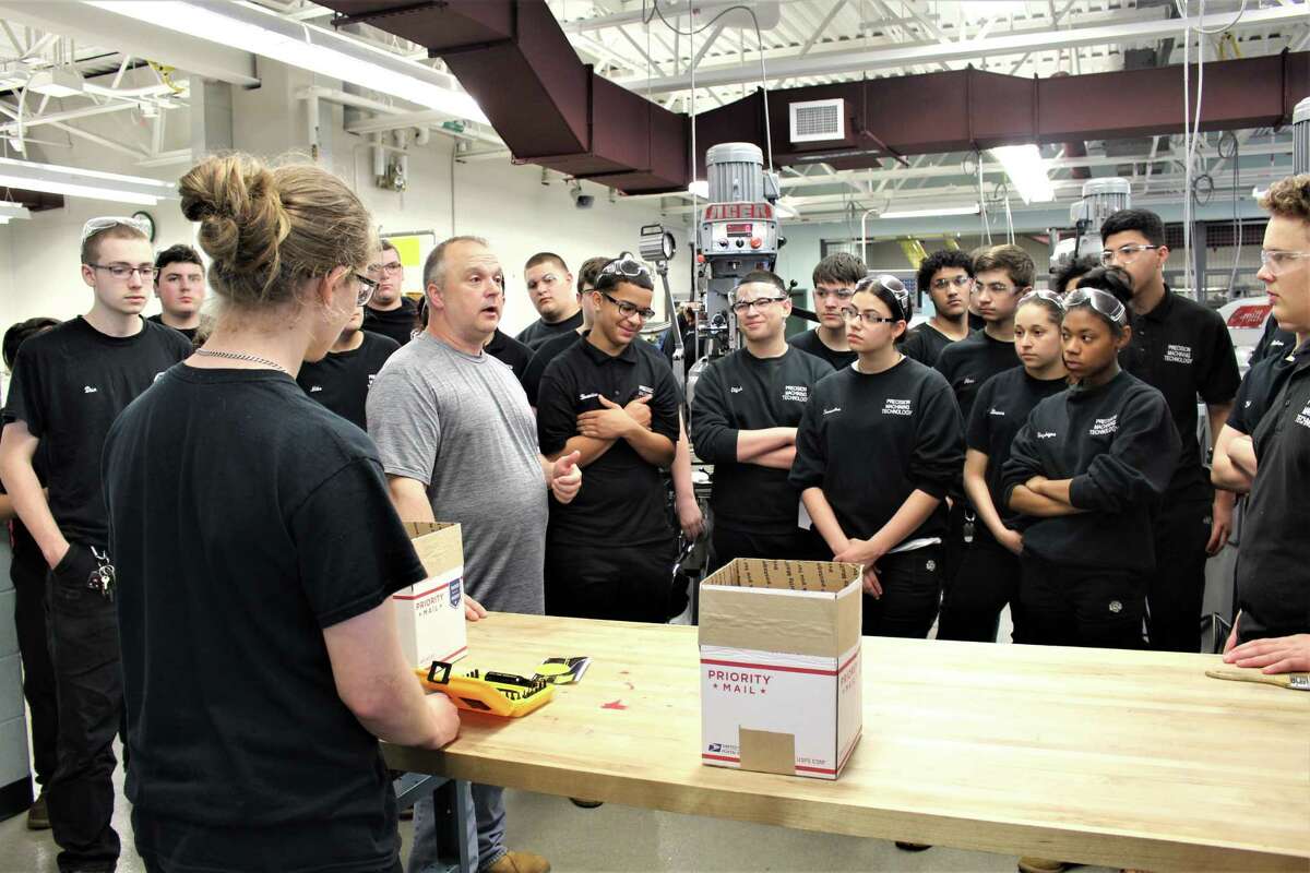 Emmett O’Brien students in Ansonia get tool kits for onthejob training