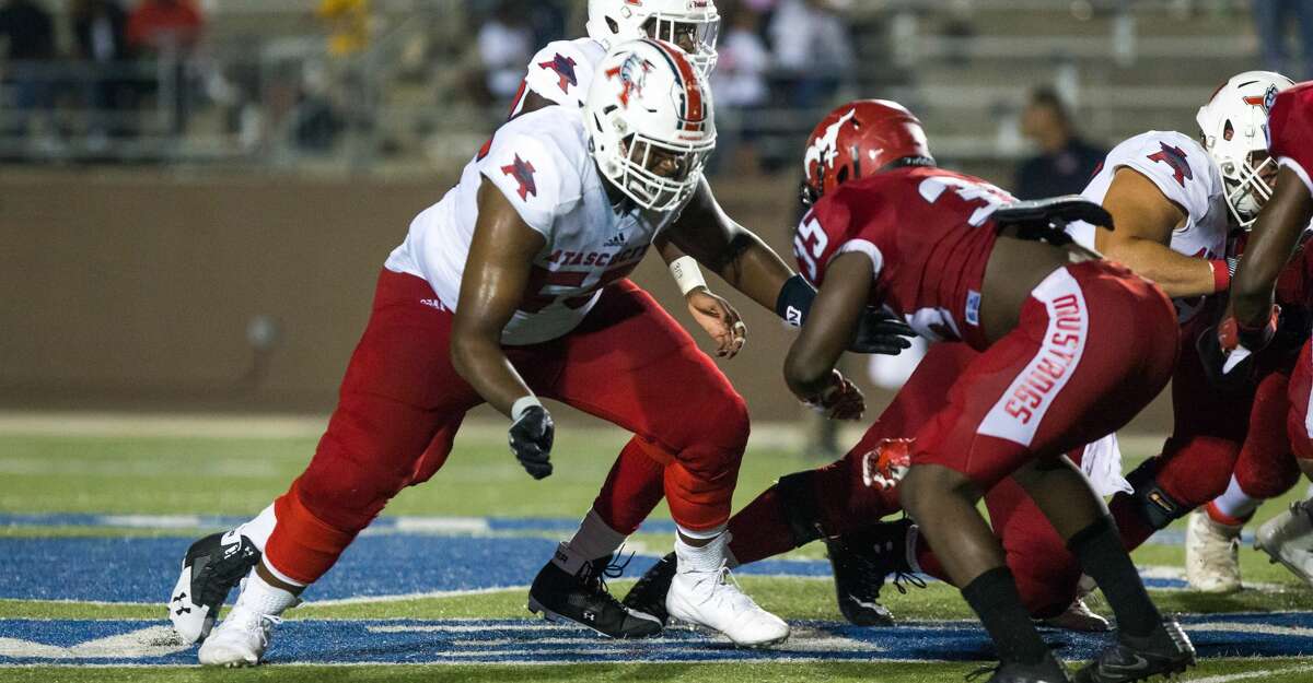 Atascocita OL Kenyon Green has committed to Texas A&M.