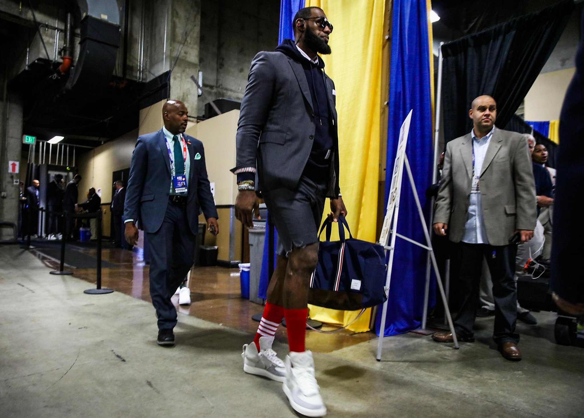 LeBron James Breaks Kareem Abdul-Jabbar's NBA Scoring Record - The New York  Times