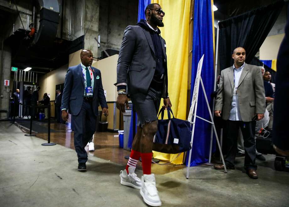 Draymond Green joins LeBron James in the shortssuit brigade at Game 2