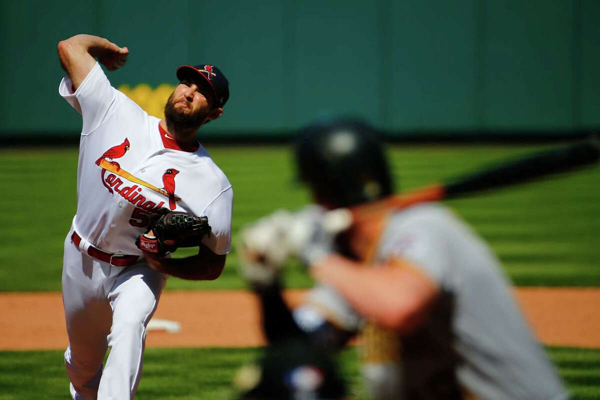 Wacha loses no-hit bid in 9th, Cardinals beat Pirates 5-0 