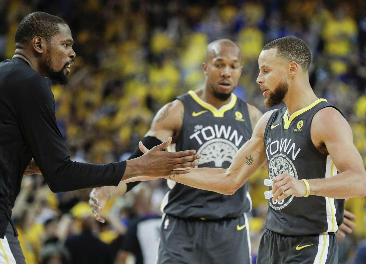 In Game 2, Stephen Curry and Kevin Durant showcase dynamic partnership