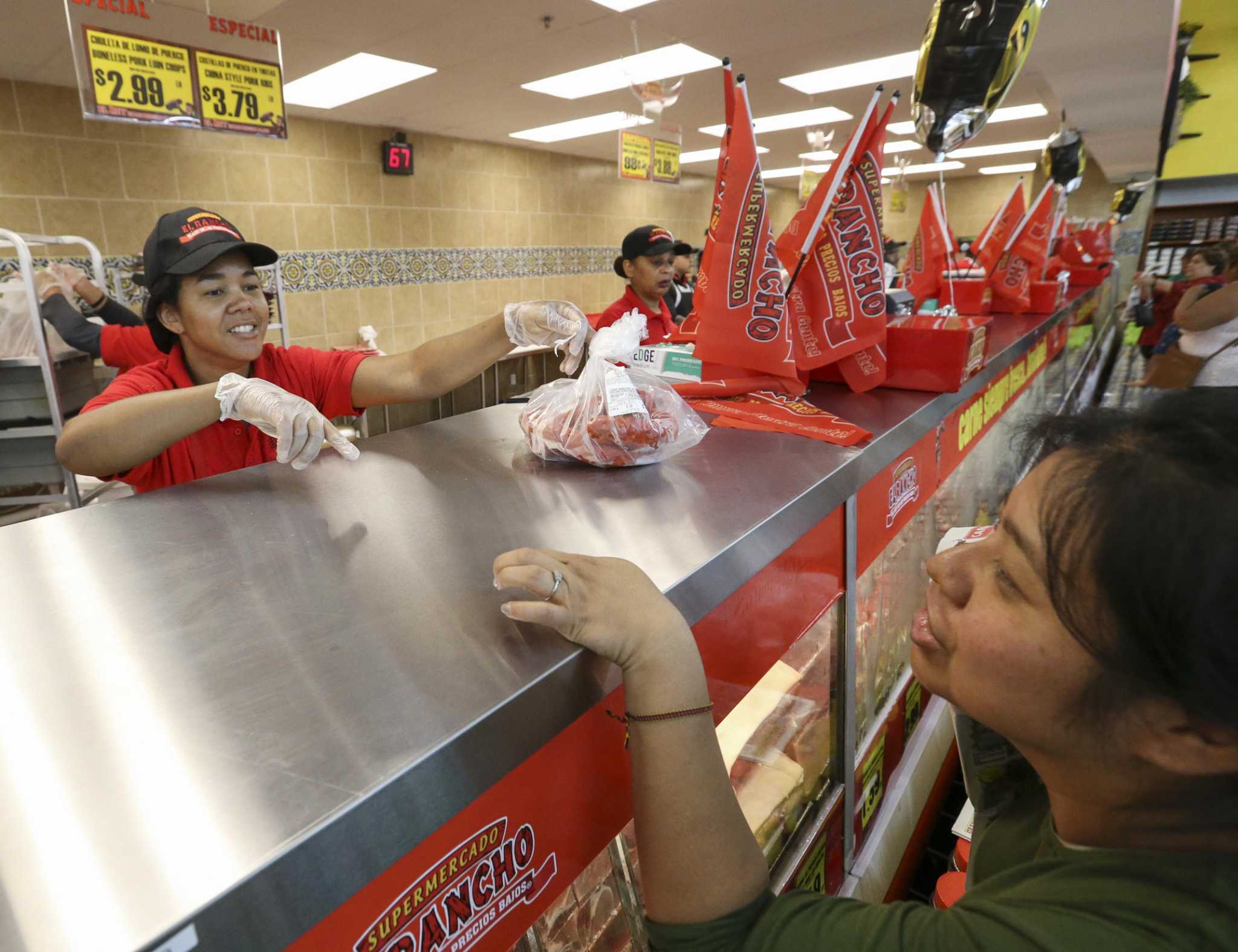 El Rancho Supermercado opens first Houston store in Greenspoint