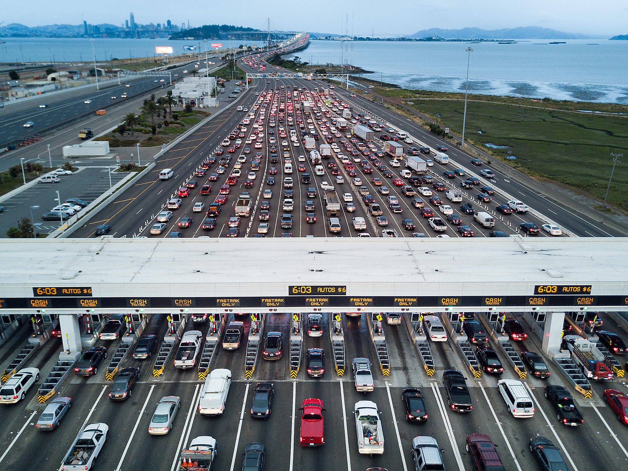 A Solution To Silicon Valley Traffic Jams A 24 hour Work Culture