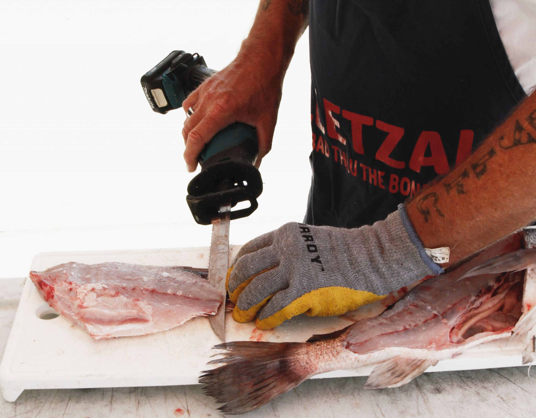 Fish filleting, fish cleaning, electric fillet knife, #fishing