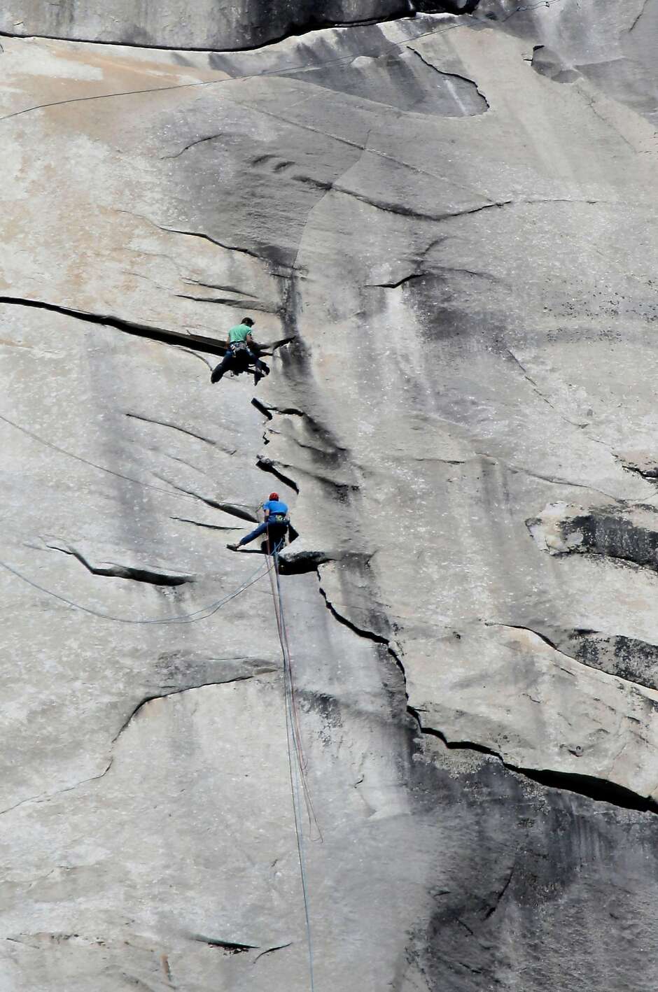 Witness to death plunge of 2 climbers on El Capitan describes horrific
