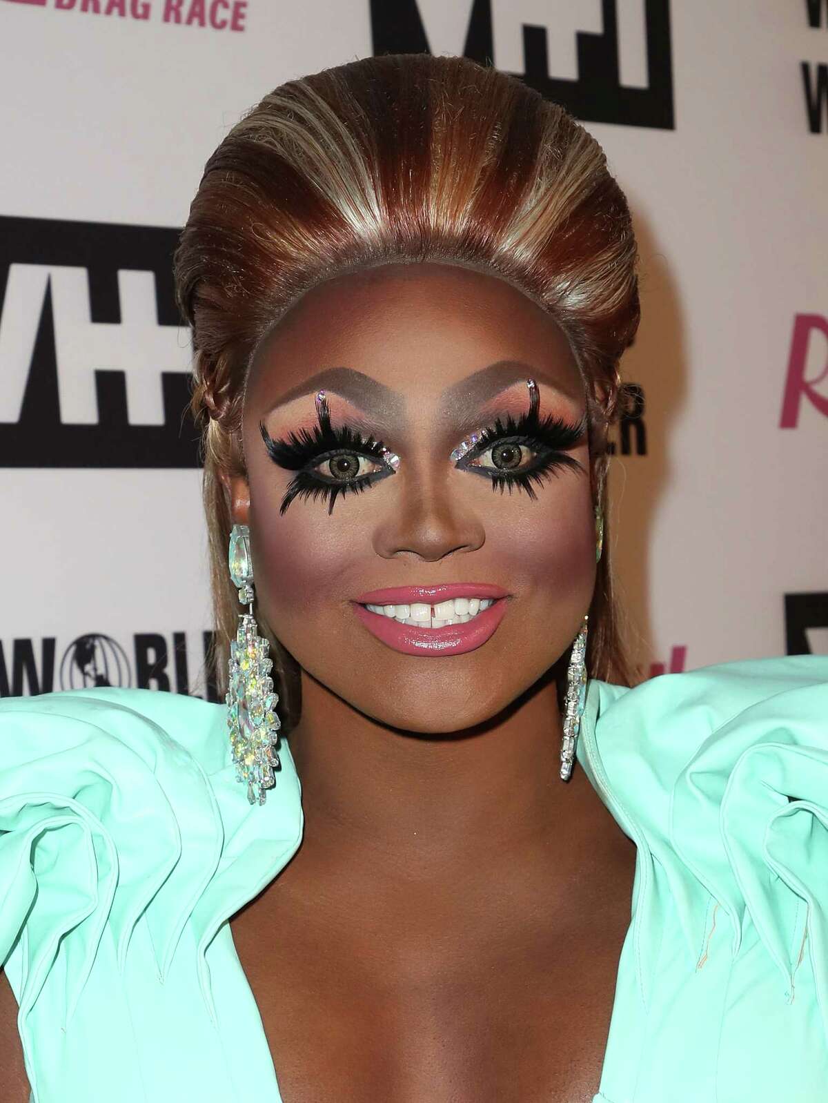 'Drag Race' winner Aquaria wants to address 'toxicity' in fan community