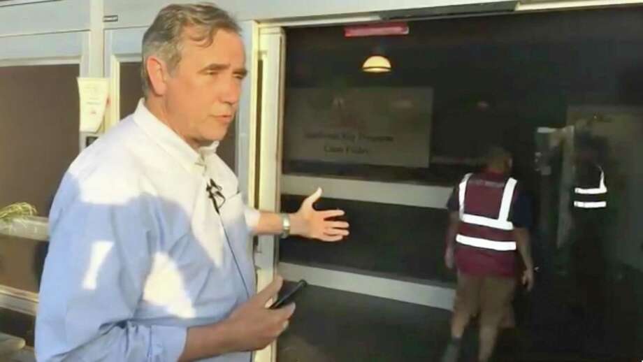 Immigrant children’s shelter opens doors after protests Laredo