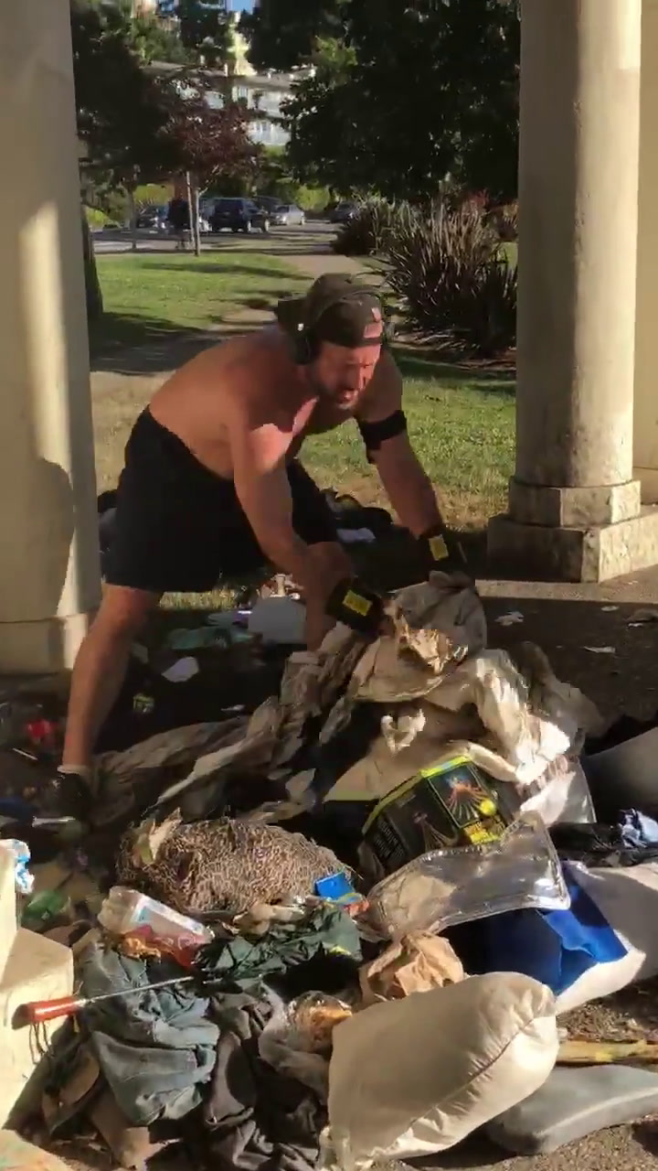 Jogger Dismantles Lake Merritt Homeless Mans Encampment Throws Some Of It Into Lake 