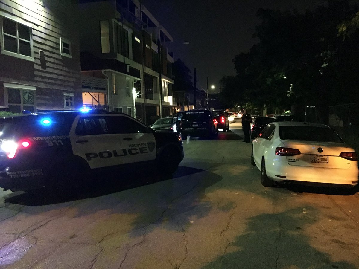Montrosearea shooting leaves one injured