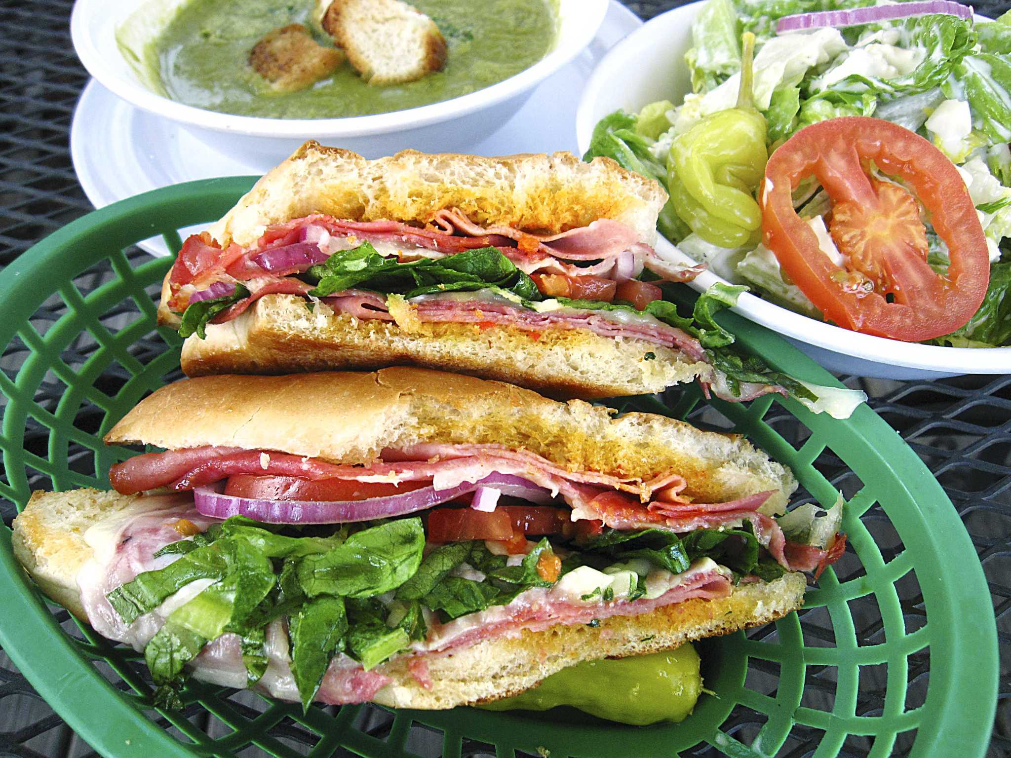 Cerroni’s Purple Garlic Italian restaurant on Austin Highway opens