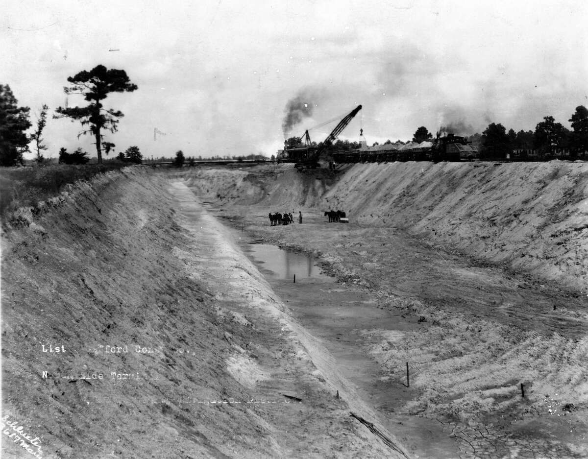 Historical photos of the Houston Ship Channel through the 1950s