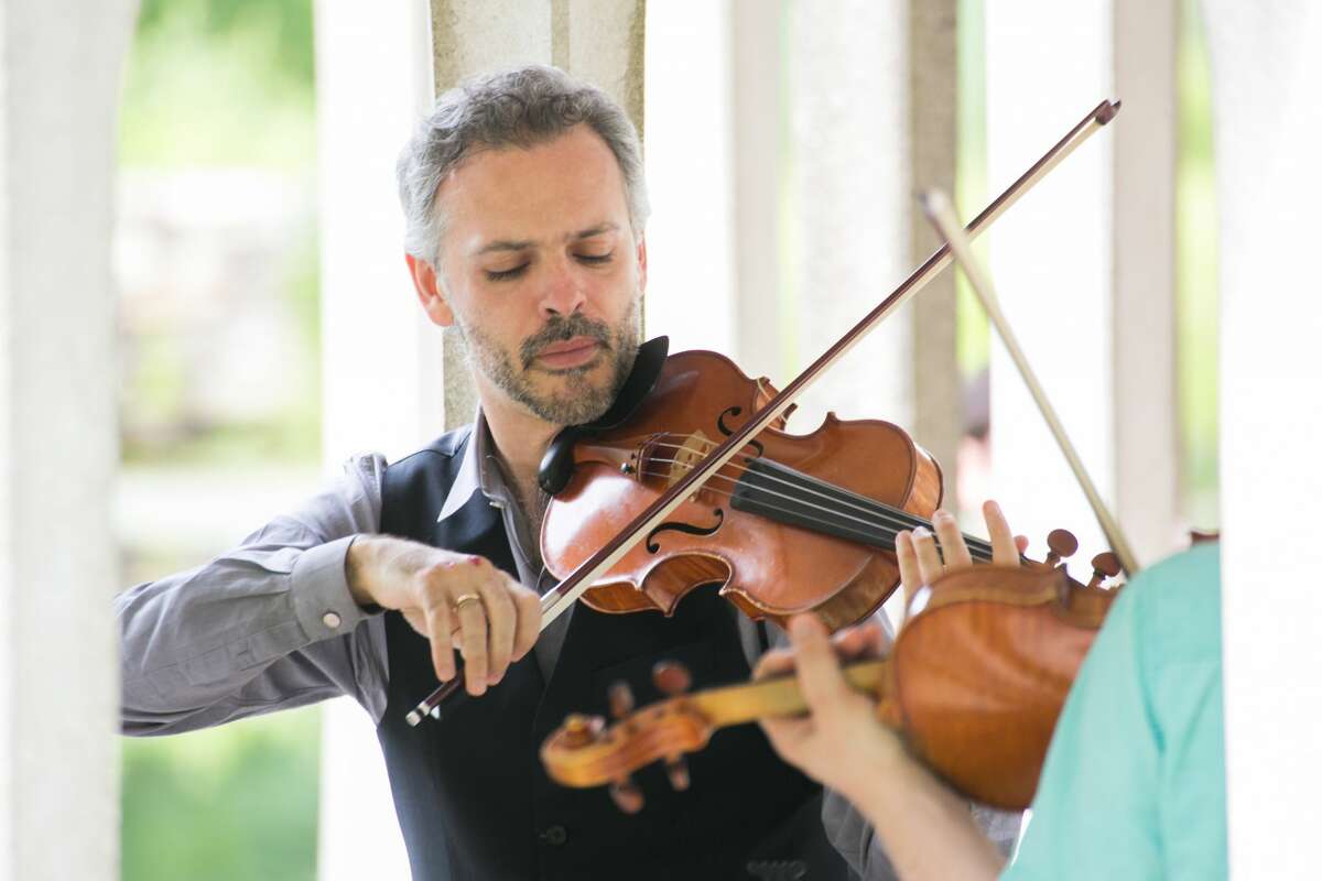 The Glass House in New Canaan held its annual Summer Party on June 9, 2018. Guests enjoyed a new exhibition in the Painting Gallery of work from the Glass House permanent collection, some of which has not before been shown to the public. Guests also previewed a new virtual reality experience that simulates the restored interior of the Brick House, which remains closed and requires much needed restoration. Were you SEEN?