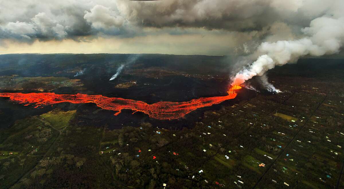 'Lava tornado' sends hot molten stuff flying as Kilauea volcano ...