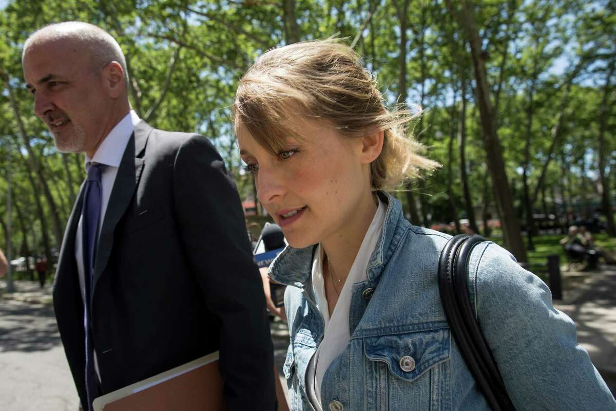 NXIVM defector Allison Mack now calls Keith Raniere a ...