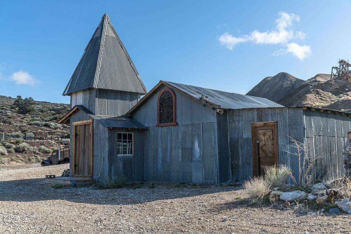 Entire California ghost town for sale for just under 1 million