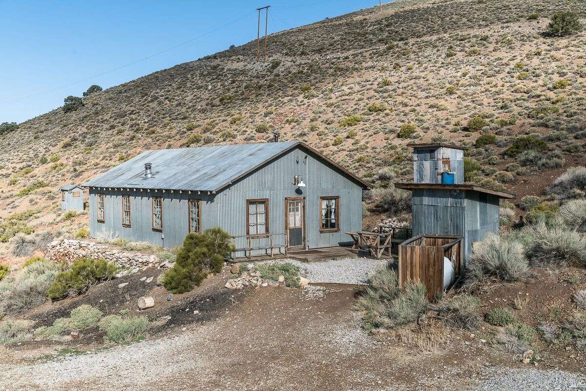 Entire California ghost town for sale for just under 1 million