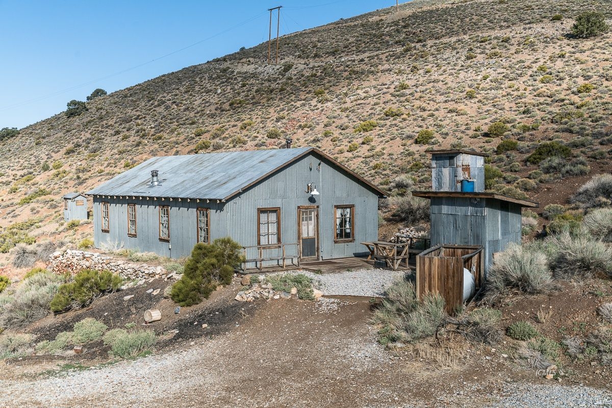 They Bought a Ghost Town for $1.4 Million. Now They Want to Revive