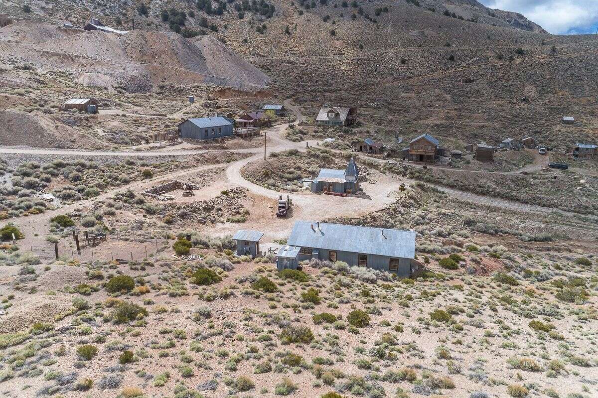 Entire California ghost town for sale for just under 1 million