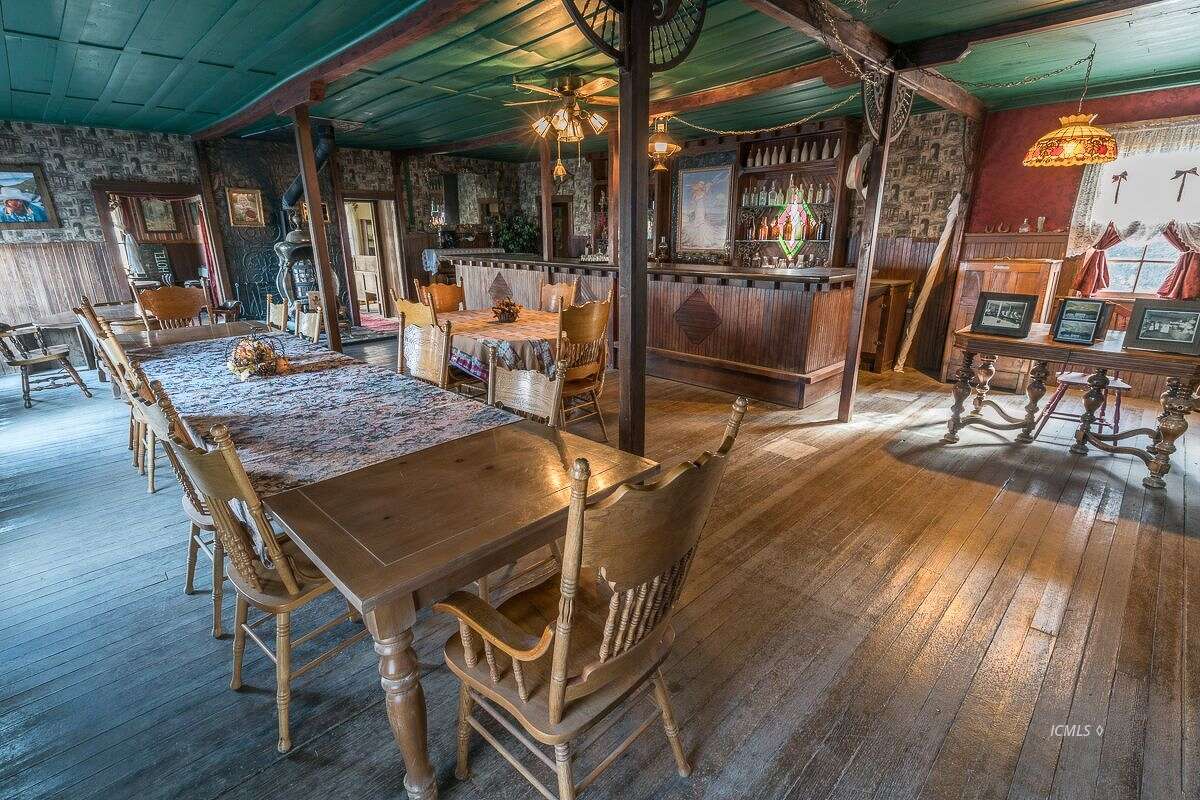 Entire California ghost town for sale for just under 1 million