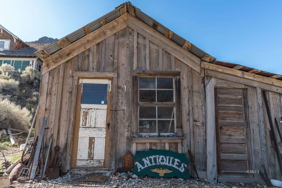 Entire California ghost town for sale for just under 1 million