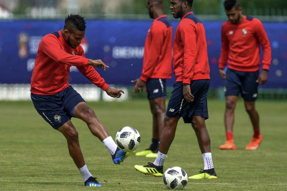 Panama's defender Eric Davis (L) controls the ball as he takes part in a training session of the Panama's national football team, in Saransk, on June 12, 2018, ahead of the Russia 2018 World Cup. / AFP PHOTO / JUAN BARRETOJUAN BARRETO/AFP/Getty Images