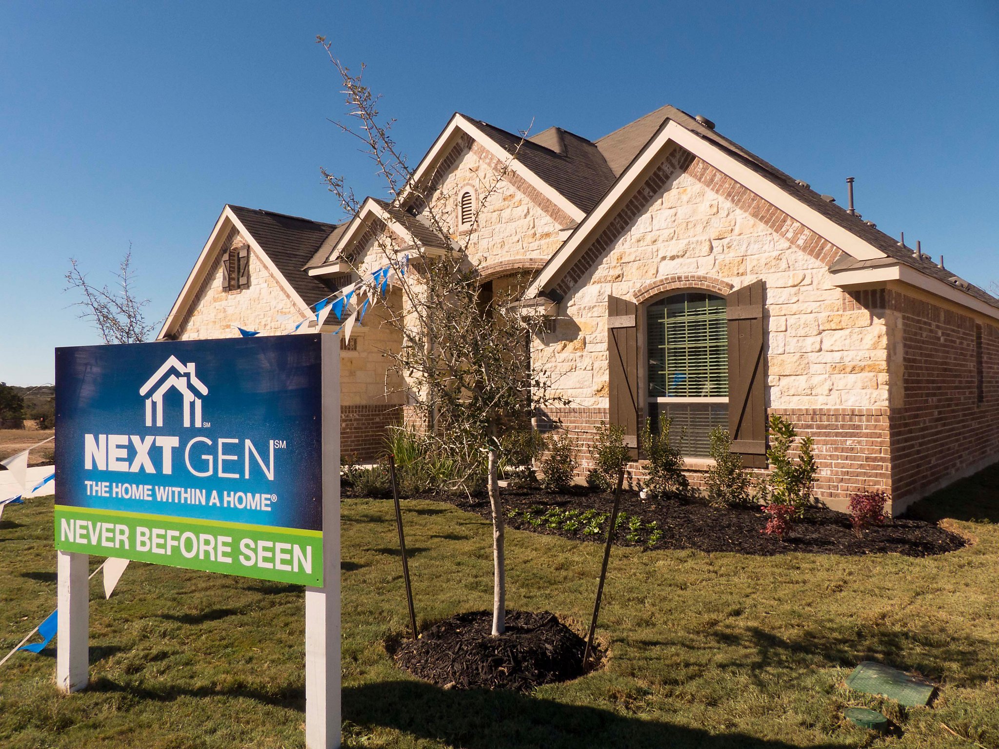 Opendoor buys and sells homes fast — now it has another 325 million