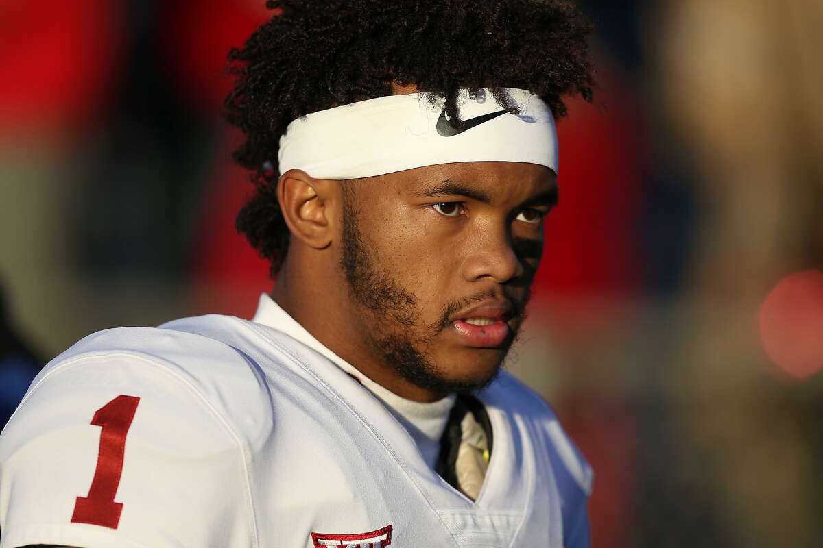 A's top pick Kyler Murray signs, now it's back to Oklahoma