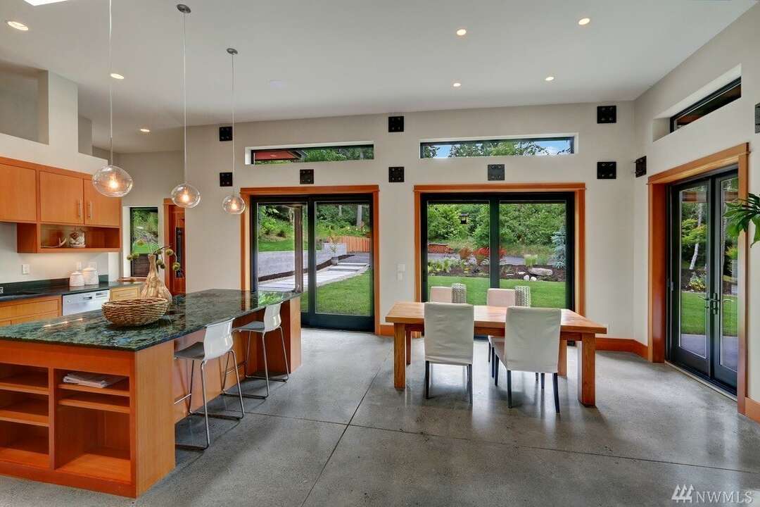 What's the deal behind a Northwest Contemporary? Let this Bainbridge ...