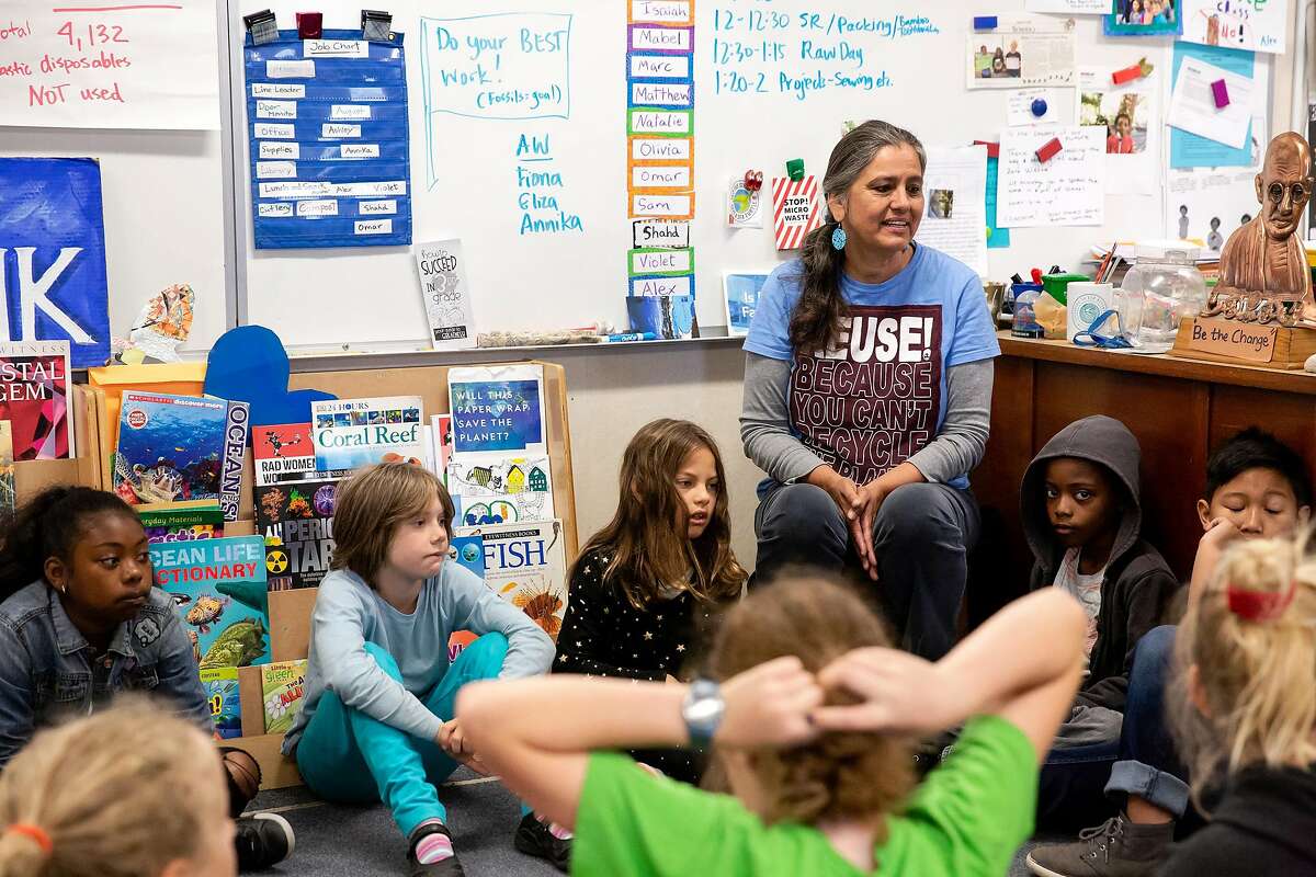 Jackie Omania talks with her 3rd grade classroom about the previous night's school board meeting concerning Berkeley School District's possible sustainability plan at Oxford Elementary School in Berkeley, Calif. on Thursday, June 14, 2018. Jackie Omania and her students have turned their classroom into a zero-waste classroom, reducing their entire school year's supply of trash to one Mason jar.