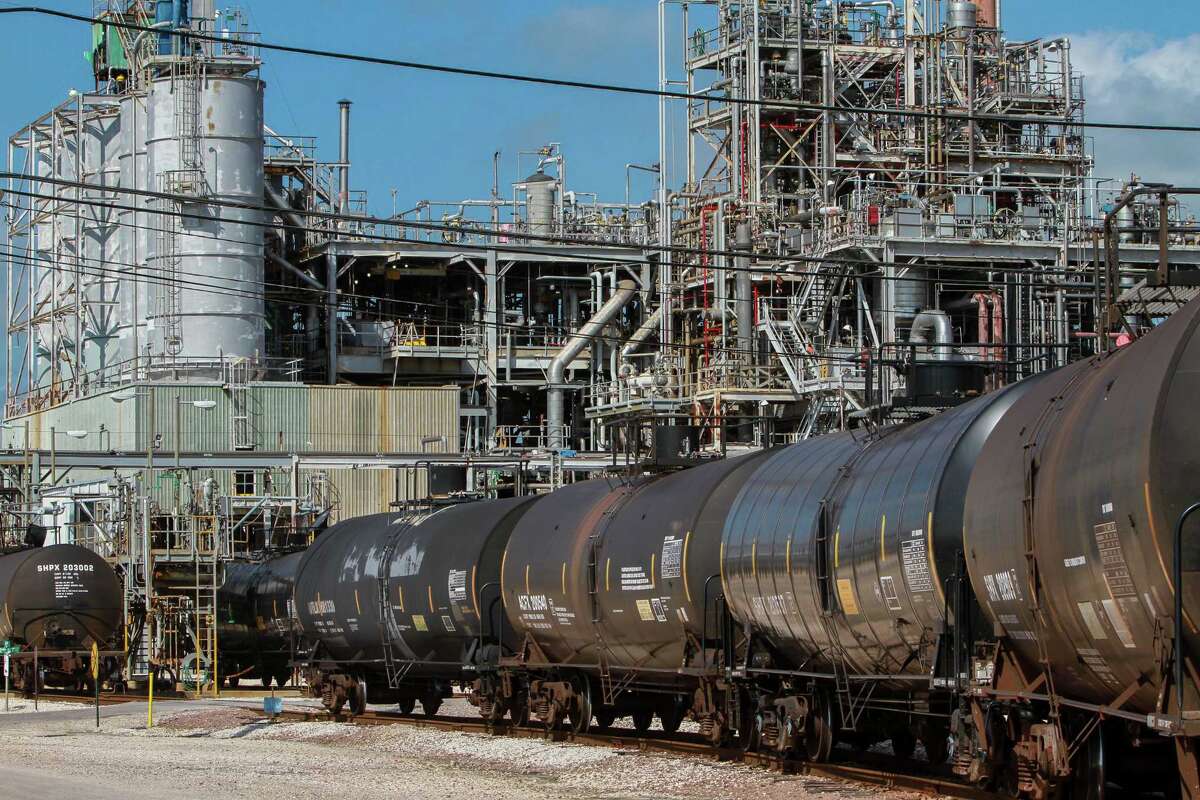 No. 4 private High temps under the hood drive Ascend growth