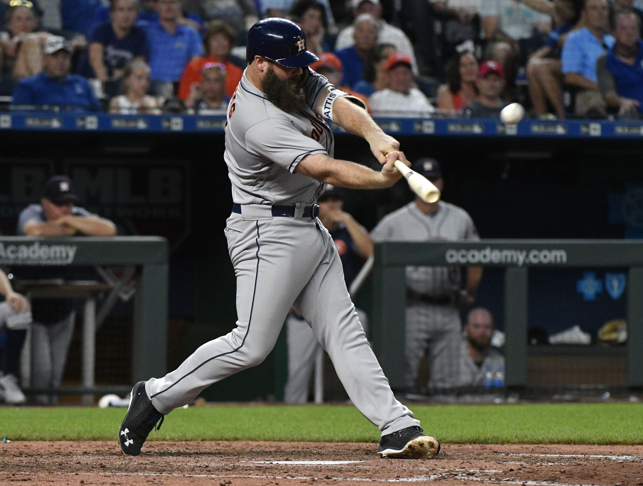 Smith: Evan Gattis powers Astros to perfect road journey