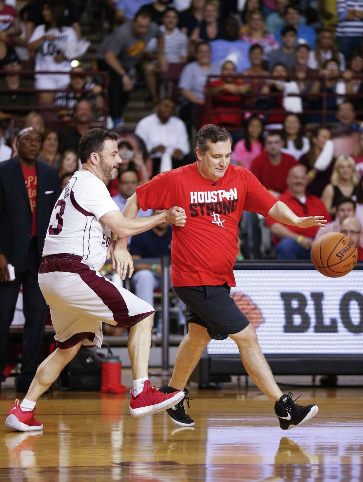 Cruz Edges Out Kimmel In Charity Basketball Game In Houston