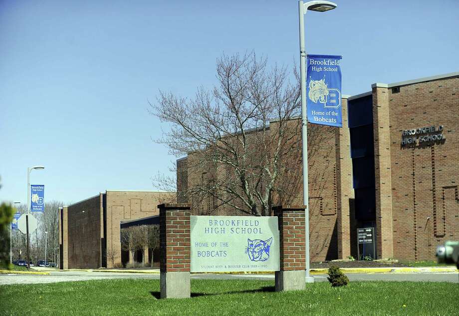 Brookfield High School is on 45 Long Meadow Hill Rd, in Brookfield. Photo: Carol Kaliff / Hearst Connecticut Media / The News-Times