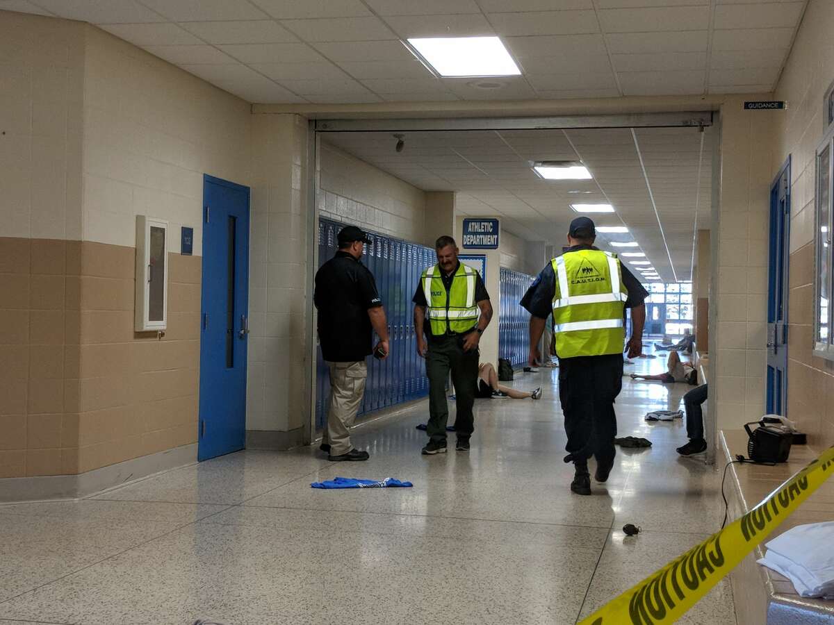 Gladwin authorities train for possible school threat