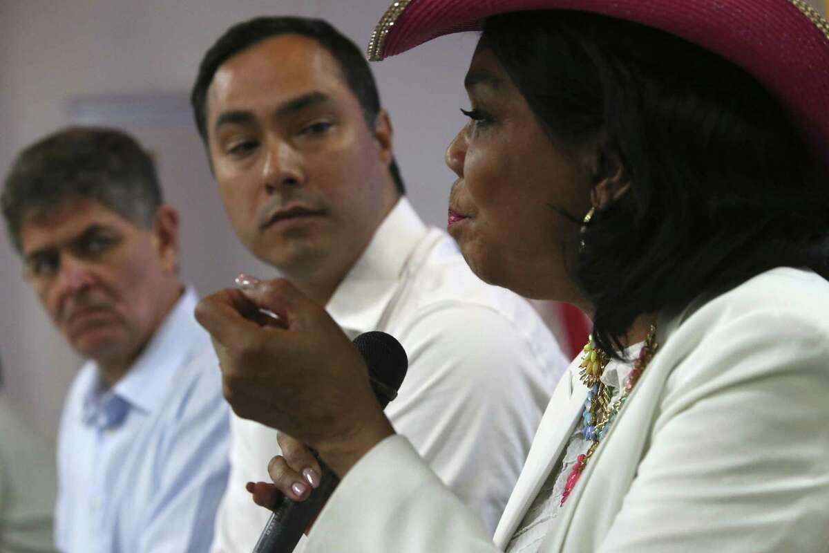 U.S. Congress member Frederica Wilson, (D-Miami), calls for President Donald Trump to end the ?“Zero Tolerance?” child separation policy, during an immigration press briefing in Brownsville, Texas, Monday, June 18, 2018. Earlier in the day, six Democratic congress members visited two immigration shelters holding minor migrants. Behind her are Rep. Filemon Vela, Jr., (D-Harlingen), left, and Rep. Joaquin Castro, (D-San Antonio).