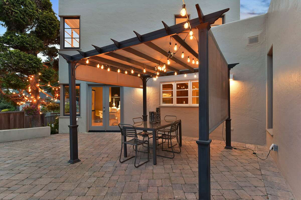 Walkthrough Oakland Art Deco enjoys tiered backyard with patios