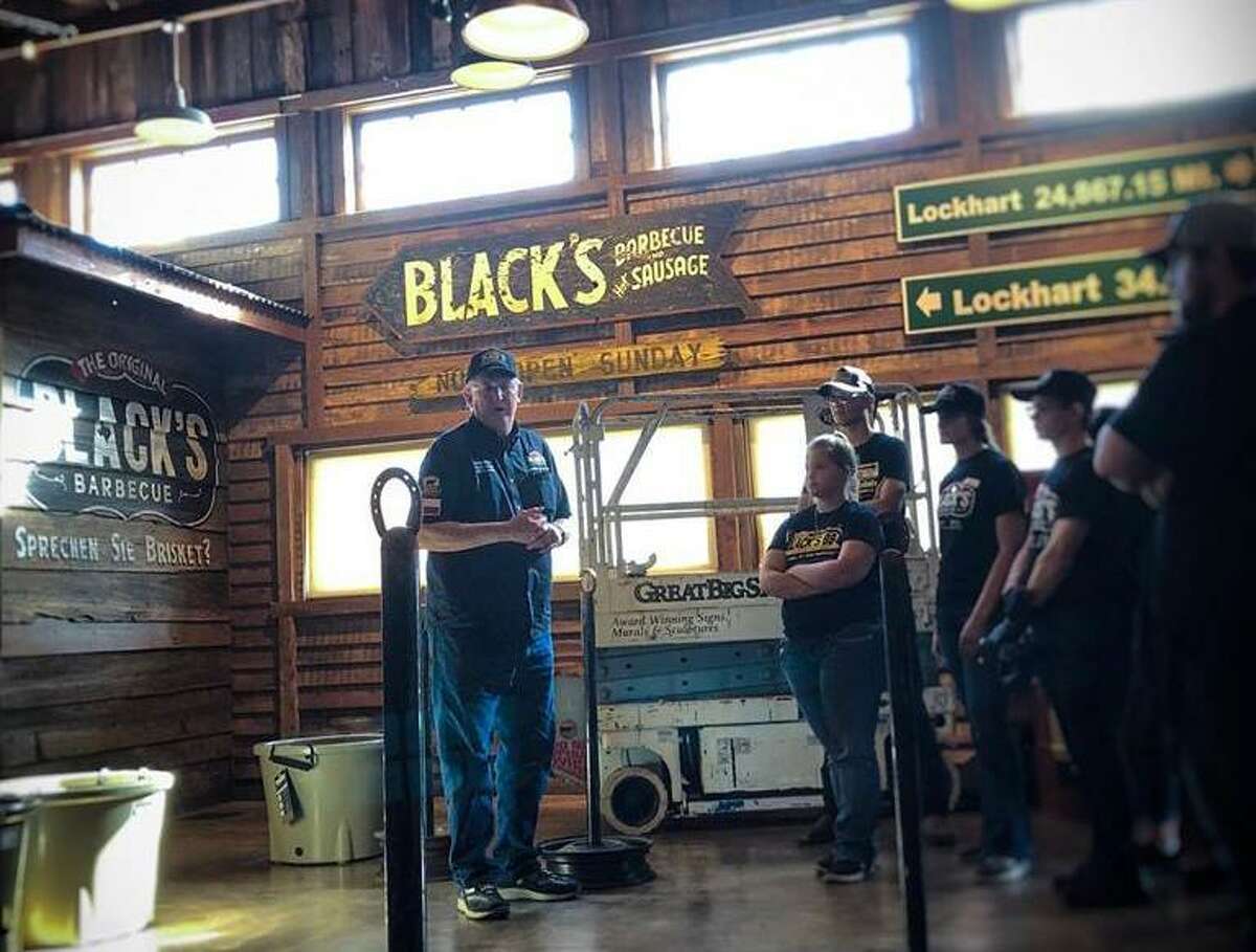 Black's BBQ opened today in New Braunfels at 936 Loop 337 inside the former space of a Rudy’s Country Store and Bar-B-Q location.