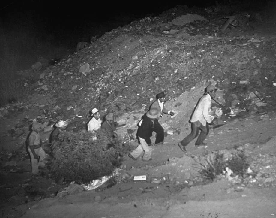 Gallery Nearly 100 years of crossing the MexicoU.S. border Chron