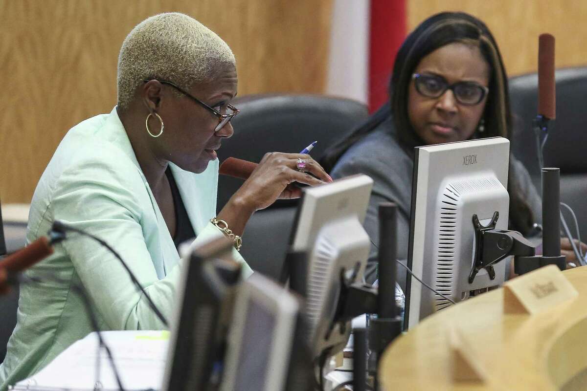 Houston ISD Board of Education first vice president Jolanda Jones asks a question during an agenda review meeting Monday, April 30, 2018 in Houston. The board did not vote to send a plan to the Texas Education Agency by the Monday deadline, which could have prevented the state takeover or closure of 10 long struggling schools. (Michael Ciaglo / Houston Chronicle)